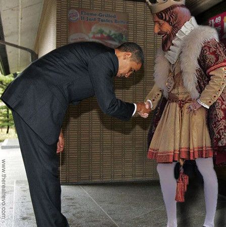 Obama-Bows-To-Burger-King.jpg