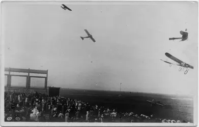 Airshow1small.webp