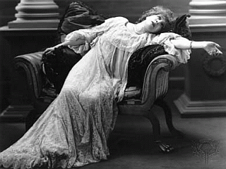 sarah_bernhardt.gif