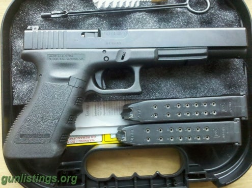 2_pistols_glock_17l__glock_long_slide_49227.jpg