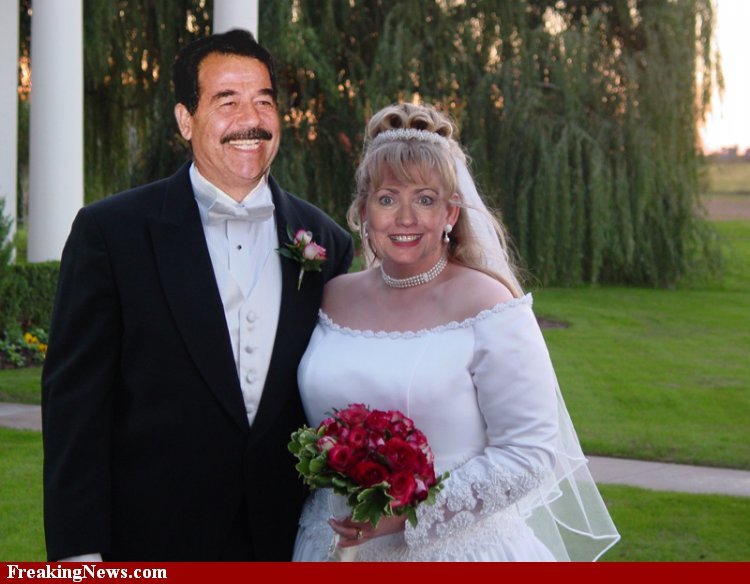 Saddam-and-Hillary.jpg
